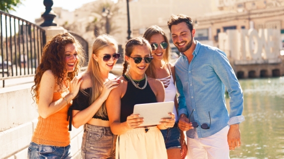 Essere Partner di MeTour: Esperienze Emozionali e non Servizi