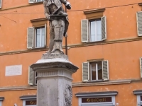 monumento a Galvani - piazza Galvani Bologna