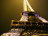 Tour Eiffel illuminée la nuit